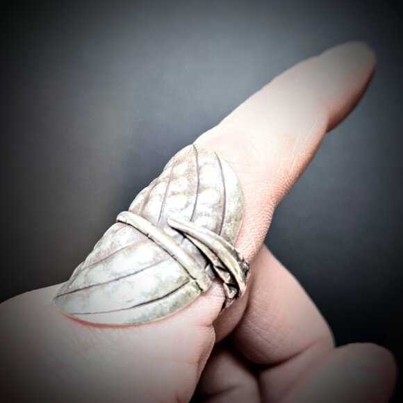Karen Fine Silver wide Lotus Leaf Tribal Handmade Ring - Picture 3 of 8